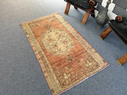 Tappeto vintage annodato - , a
