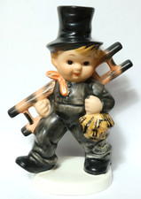 Statuina Goebel Figure Hummel