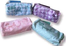 Black Friday Astuccio bauletto in tessuto Hello Kitty di Tinta Unita SCONTO 70%!