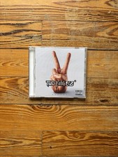 Two Fingerz - V Deluxe Edition