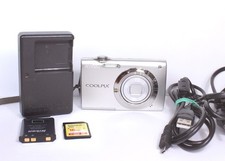 Nikon Coolpix S3000 batteria caricabatteria SD USB fotocamera Funzionante Ottima