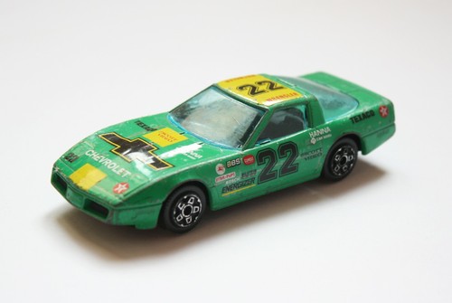 Burago chevrolet corvette - burago,