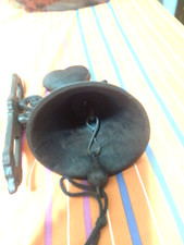 CAMPANACCI DA PARETE COPPIA IN FERRO BATTUTO VEDI FOTO CON FIGURA CUORE