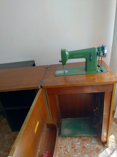 Bellissima macchina cucire - da,