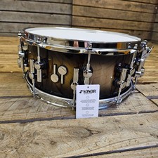 Tamburo rullante 14" Sonor SQ2 guscio sottile di betulla, nero scoppio su marmo africano