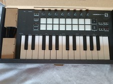 VENDO TASTIERA Novation Launchkey mini con SCATOLA ORIGINALE