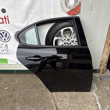 PORTA SPORTELLO POSTERIORE DIETRO DX DESTRO ALFA ROMEO GIULIA Vetro Rotto