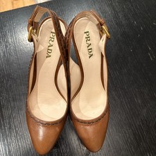 Décolleté Prada in pelle