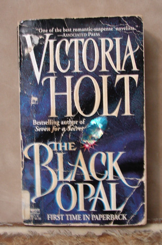 The black opal victoria - black, opal,