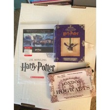 3 Harry Potter Items B15