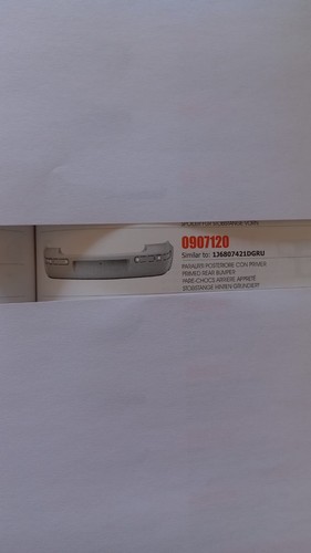 Paraurti posteriore con primer - paraurti,