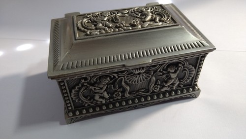 Lovely silver tone - lovely, /