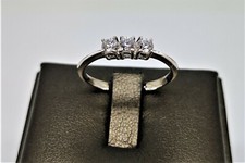 TRILOGY ANELLO ORO BIANCO 18