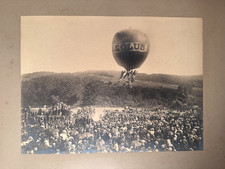 Foto grande mongolfiera