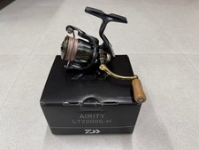 Daiwa Airity LT2000S-H 103365