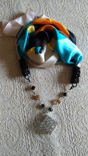 Foulard gioiello realizzato - realizzato, a