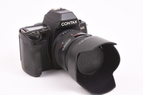 Contax con obiettivo zoom - con,