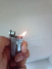 Lighter Briquet Leichter