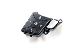 A1669051900 COMANDI AL VOLANTE