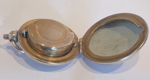 Antico dispenser porta monete