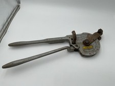 Strumento piegatubi Parker