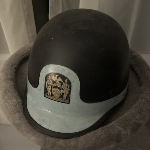 Elmetto antisommossa polizia