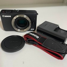 Corpo fotocamera digitale mirrorless Canon EOS M10 nero 18,0 MP con batteria,...