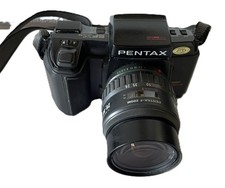 Macchina fotografica Pentax SFXn con obiettivo 28-80