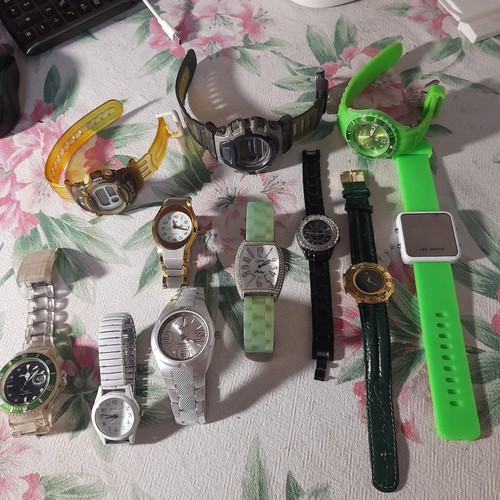 Lotto orologi di - di, varie