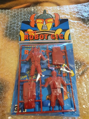 Mini robot gig vintage - robot,