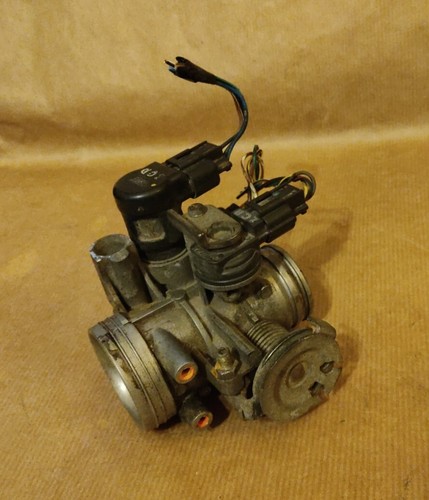 Corpo farfallato per scooter