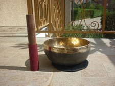 CAMPANA TIBETANA GRANDE REALIZZATA A MANO BORDO NERO arte oriente sette metalli 