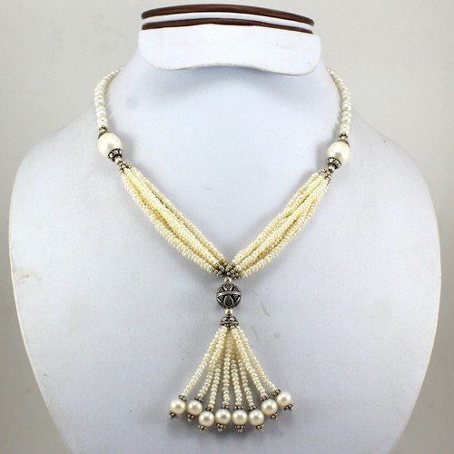 Collana con pietre preziose - , di