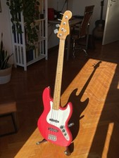 Fender - basso elettrico fretless ibrido (corpo jazz, tastiera precision)