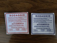 2 ETICHETTA ADESIVO  RODAGGIO ROSSA /BLU OEM QUALITY PIAGGIO VESPA 50 SPECIAL