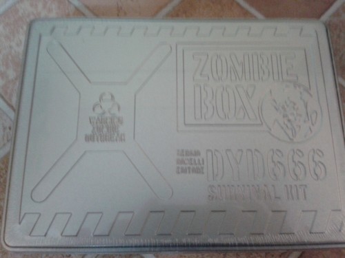 Zombie box dylan dog - dog, survival