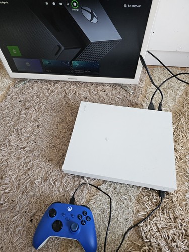 Xbox one console - console, e