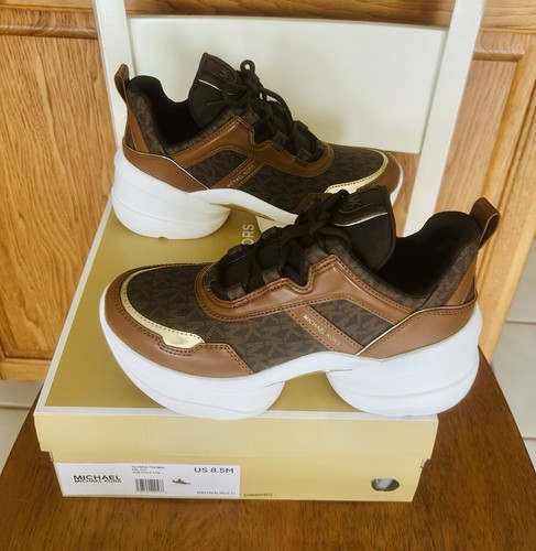 Nuovo sneakers michael - nuovo!,