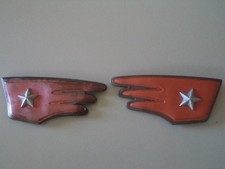 LOTTO 2 MOSTRINE IN PLASTICA UNIFORME DIVISA MILITARE SOLDATO ESERCITO VINTAGE