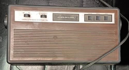 Radio alarm vintage - alarm,