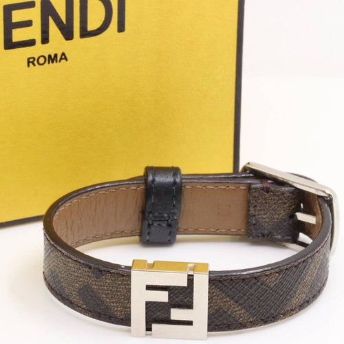 Autentico bracciale pelle - in,