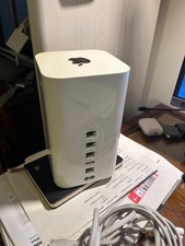 Apple AirPort Extreme (A1521)