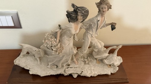 Statua due ragazzi - statua,