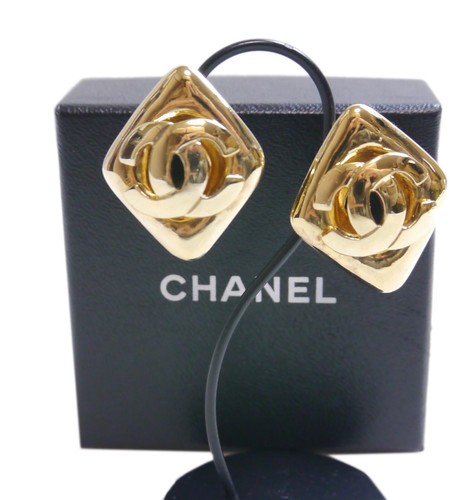 Authentic chanel earring coco - authentic,