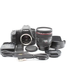Kit fotocamera reflex digitale