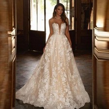 Abito da sposa elegante pizzo