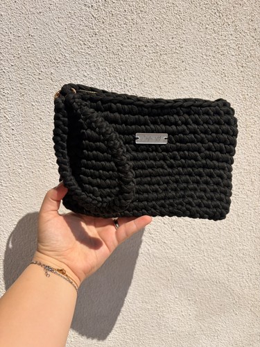 Pochette artigianale nera