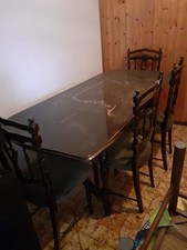 Tavolo Vintage In Legno anni ‘60 Con 4 Sedie