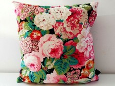  Copricuscino Sanderson in tessuto velluto rosa e peonia e schienale in velluto nero