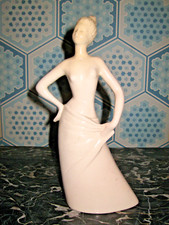 ANCIENNE CÉRAMIQUE STATUETTE